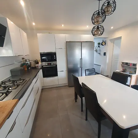 Maison Paris Jo 24