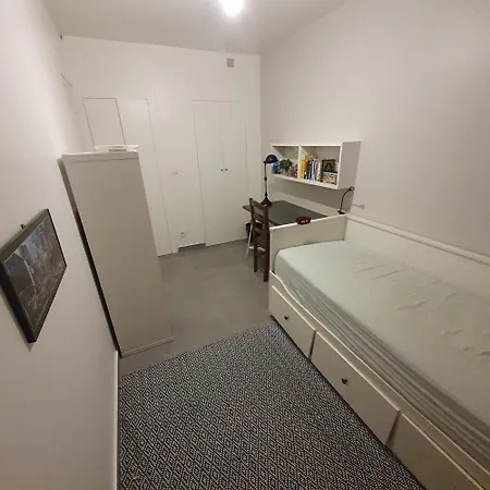 Maison Paris Jo 24 *